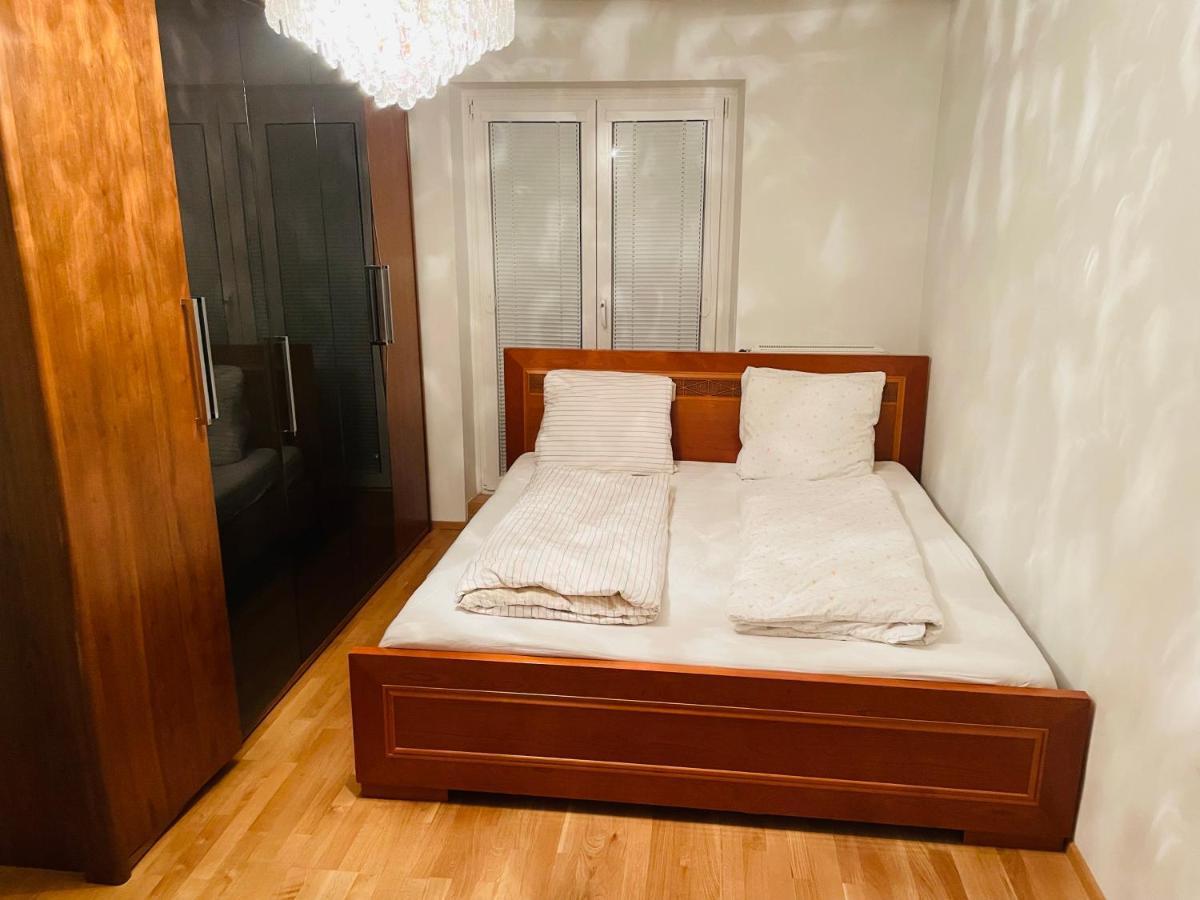 Room In City Center Near U6,U3 And Westbahnhof Vienna Exterior photo